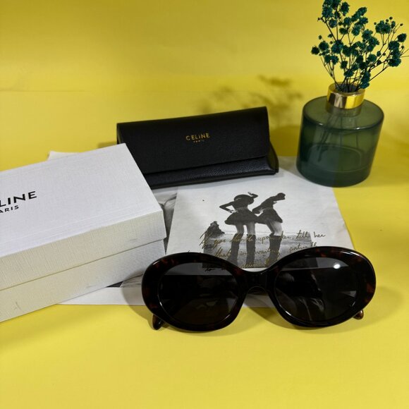 Celine Brown and Black Sunglasses Oversized Square Design - Picture 2 of 9